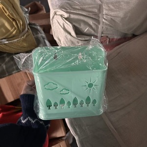 ชั้นวางของอเนกประสงค์ทรงสี่เหลี่ยมพร้อมดีไซน์แขวนสำหรับจัดเก็บในครัว - Product Image 1