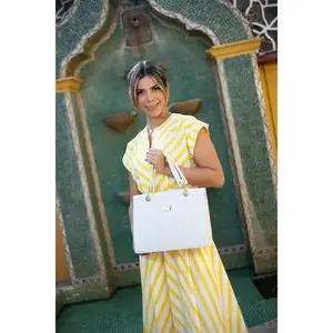 Sac fourre-tout en jean blanc pour femme Fana Mabel avec imprimé motif, sac à main décontracté pour usage quotidien - Product Image 3