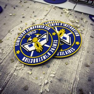 Écussons en PVC souple 3D personnalisés avec logo, transfert en silicone gaufré à chaud, étiquettes en caoutchouc PVC avec support Velcro thermocollant pour vêtements sur t-shirt - Product Image 2