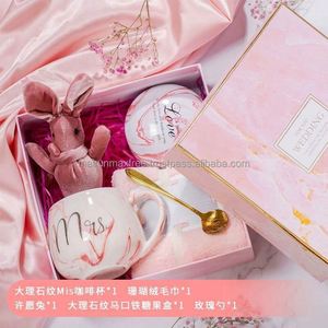 Regalo de Aniversario de Boda Personalizado en Vidrio para Chicas, Venta Caliente 2023 - Regalo para Eventos de Boda, Diseño Moderno con Logotipo Personalizado en Seda - Product Image 3