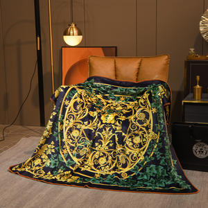 Plaids en velours Silver Fox à motif floral, antistatiques, style européen et américain, cadeaux d'anniversaire pour hommes et femmes, décoration et usage domestique - Product Image 6