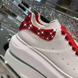 Zapatillas deportivas de cuero genuino de estilo clásico, con decoraciones de diamantes y, sin embargo, muy ligeras, zapatillas de diseñador. - Product Image 5