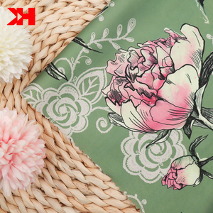 2021 새로운 디자인 사용자 정의 실크 새틴 재고 새틴 꽃 인쇄 패브릭 - Product Image 2