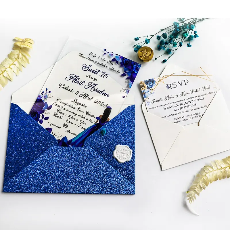 Personalizzato 5*7 pollici elegante trasparente blu acrilico compleanno quinceanera inviti carta di nozze con busta Glitter blu