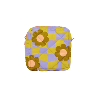 Bolsa de Maquillaje Pequeña Acolchada de Poliéster Ecológica en Oferta, Botellas de Agua Recicladas, Bolsa Moderna Acolchada con Flores - Product Image 2