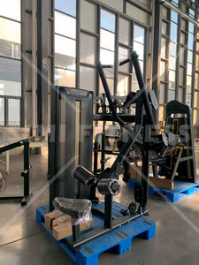 SM MTX Machine à tractions sélectives pour salle de sport commerciale, à charge par pignons, pour entraînement assisté des dorsaux avec poids corporel - Product Image 4