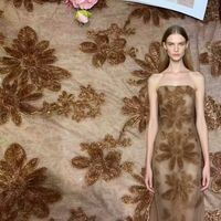 OEM ODM Tissu de broderie florale 3d infroissable Tissu de broderie à paillettes en polyester 100% de luxe pour robe