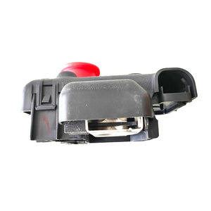 Caja de protección del terminal positivo de la batería original de fábrica 68239639AA para Dodge Darts - Product Image 3