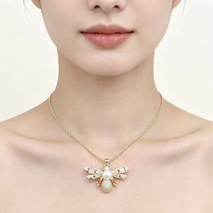 Wholesale 18K Gold Plated <b>Rope</b> <b>Chain</b> Necklace Shell Pearl Heart Bee Pendant Necklace - Product Image 4