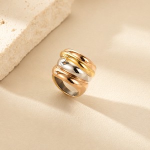 Cincin Tebal 3 Lapis Berlapis Emas 18K Anti Air, Desain Unik dan Mewah, Perhiasan Wanita Fashionable - Product Image 2