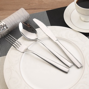 Lot <span class=keywords><strong>de</strong></span> 4 couverts en acier inoxydable, cuillère, fourchette, couteau, vaisselle <span class=keywords><strong>de</strong></span> <span class=keywords><strong>table</strong></span>, vente en gros à prix abordable - Product Image 3