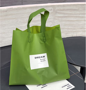 Bolsas de Compras de Plástico con Asas Troqueladas, Color Caramelo, Reutilizables, para Boutique, con Logotipos - Product Image 3