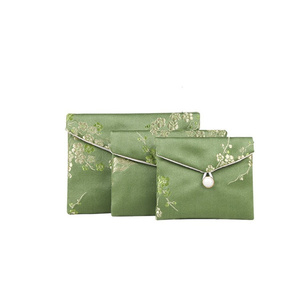 8*10cm brocado chino de seda bordado hecho a mano pequeñas bolsas de regalo de joyería - Product Image 4