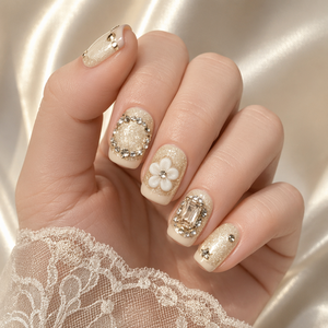Faux ongles à presser faits main en acrylique avec paillettes et strass, couvrance totale, forme amande, motif floral blanc de luxe, élégants - Product Image 5
