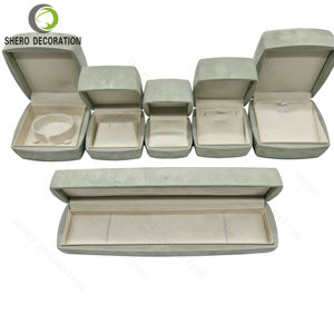 Caja de Pulseras de Lujo para Mujer, Diseño Elegante de Terciopelo, Cierre con Logotipo Personalizado, Embalaje de Regalo para Joyería para Tienda - Product Image 6