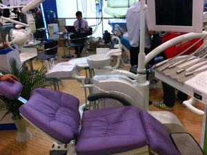 Chaise de dentiste, siège dentaire certifié CE, Design exquis - Product Image 3