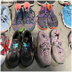 Chaussures de basketball d'occasion pour hommes S04 – Vente chaude de chaussures de basketball usagées de marque européenne – Chaussures de sport d'occasion en gros - Product Image 2