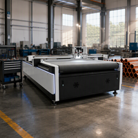 Machine de découpe CNC entièrement automatique à couteau oscillant pour carton, mousse et EVA