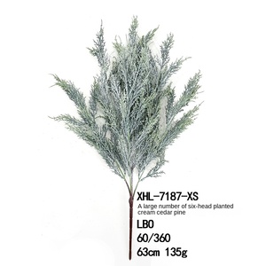 Nueva simulación de aguja de pino de cedro, árbol de Navidad, accesorios de bricolaje con cono de pino tridimensional, decoraciones festivas - Product Image 3