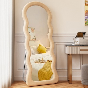 Specchio HD a Figura Intera <span class=keywords><strong>da</strong></span> <span class=keywords><strong>Parete</strong></span> Personalizzato in Stile Italiano con Design Unico a Onda in Velluto Stile Nordico - Vendita all'Ingrosso dalla Fabbrica per Arredamento Casa e Camera <span class=keywords><strong>da</strong></span> Letto - Product Image 6