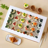 Boîte à cupcakes personnalisée unique, en carton ivoire de qualité alimentaire, avec finition mate et fenêtre transparente, 24 emplacements