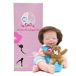 Muñeca Bebé Reborn <span class=keywords><strong>de</strong></span> <span class=keywords><strong>Silicona</strong></span> <span class=keywords><strong>de</strong></span> 16 Pulgadas <span class=keywords><strong>con</strong></span> <span class=keywords><strong>Ojos</strong></span> <span class=keywords><strong>Abiertos</strong></span> y Cabello Implantado, Estilo <span class=keywords><strong>de</strong></span> Juguete <span class=keywords><strong>de</strong></span> Dibujos Animados, Suave, <span class=keywords><strong>con</strong></span> <span class=keywords><strong>Ojos</strong></span> <span class=keywords><strong>Abiertos</strong></span> y Ropa - Product Image 5