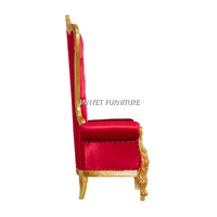 Chaises de trône roi et reine en gros, rouge et or