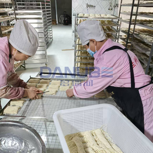 Séchoir à nouilles à pompe à chaleur à plaque à température réglable, équipement de déshydratation de nouilles, machine à sécher les nouilles - Product Image 3