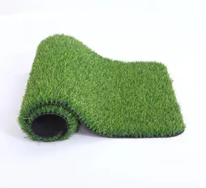 พรมหญ้าเทียมสีเขียวและติดตั้งง่าย