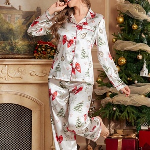 Bán Buôn Tùy Chỉnh Kỹ Thuật Số In Logo Quá Khổ Satin Nhà Mặc Của Phụ Nữ Bộ Đồ Ngủ Cho Giáng Sinh Lễ Kỷ Niệm - Product Image 2