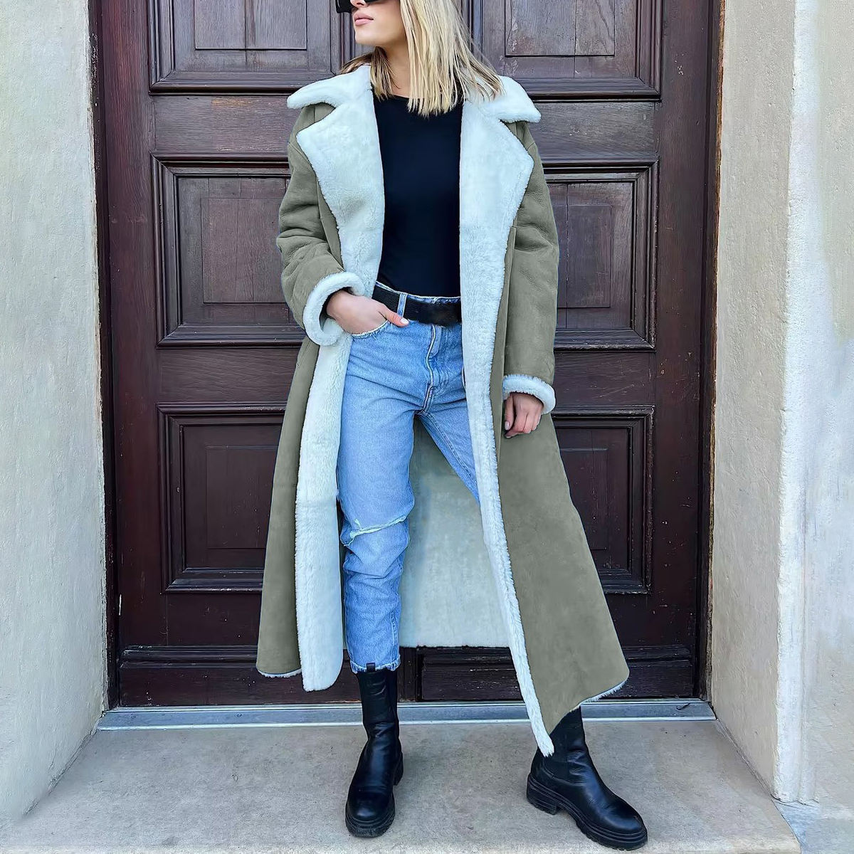 สีเทาเขียว