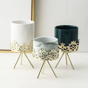 blume stand indoor design Suppliers-Newart Großhandel Indoor Gold halter Keramik moderne runde Blumentöpfe steht Designs für saftige Pflanzen