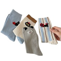 Chaussettes pour femmes à motif de chatons et de pommes de dessin animé, mi-mollet verticales, style scolaire mignon et tendance printemps-automne