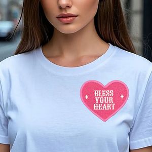 Patch brodé thermocollant rose avec motif Fille et Cheval et Mots Locaux pour la décoration de chapeaux et de sweats à capuche - Product Image 2