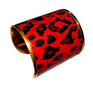 High Quality Handicrafts Resin Cuff <b>Bracelets</b> <b>Red</b> Women's Fashionable Vintage Anniversary Jewelry Manufacturer India Quality - Product Image 4