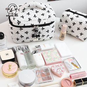 <span class=keywords><strong>Bolsa</strong></span> <span class=keywords><strong>de</strong></span> almacenamiento multifuncional <span class=keywords><strong>de</strong></span> gama alta exclusiva <span class=keywords><strong>de</strong></span> <span class=keywords><strong>Amazon</strong></span>, <span class=keywords><strong>bolsa</strong></span> <span class=keywords><strong>de</strong></span> cosméticos con lazo plisado <span class=keywords><strong>de</strong></span> gran capacidad, hecha <span class=keywords><strong>de</strong></span> algodón para comenzar - Product Image 5