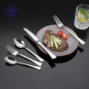 Set di Posate Garbo in Acciaio Inox 430 (18/0) con Finitura Lucida, Design Contemporaneo, Manico Largo, <span class=keywords><strong>Cucchiaino</strong></span> da Tè in <span class=keywords><strong>Argento</strong></span> - Product Image 1
