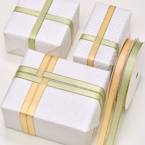 Harga pabrik grosir poliester stok lebar <span class=keywords><strong>6mm</strong></span> baru tepi emas pita Satin untuk kemasan kotak hadiah