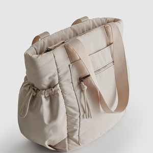 กระเป๋าเดินทางแบบถือสะพายไนลอนสำหรับผู้หญิง ใส่ของได้ทุกอย่าง ใช้ได้ทุกวัน ท่องเที่ยว ชายหาด วันหยุดสุดสัปดาห์ - Product Image 3