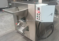 Hoogproductieve automatische machine voor het maken van fruit- en notenrepen voor snackfabrieken, inclusief vormen, snijden en verpakken