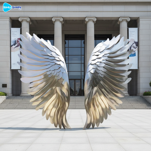 Scultura Ali d'Angelo in Acciaio Inossidabile Maestosa, Arte Astratta Moderna a Tema Animale, Oggetto da Collezione Grande per Esterni Lucidato a Specchio - Product Image 6