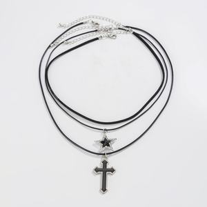 Juego de 3 Collares con Colgante de Estrella/Cruz con Incrustaciones de Diamantes de Imitación Estilo Hip Hop para Hombre, Cadenas de Clavícula Punk, Accesorios de Joyería, Regalo - Product Image 5