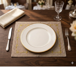 Set de table en lin de qualité supérieure avec bordure brodée en fleur-de-lis dorée |   Nappe de table élégante couleur taupe - Product Image 5