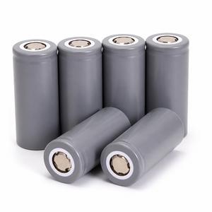 Cellule de batterie cylindrique LiFePO4 3.2V 6Ah 32700 32650 avec certifications UN38.3 IEC62133 <span class=keywords><strong>BIS</strong></span> pour éclairage solaire, onduleurs et stockage d'énergie - Product Image 1