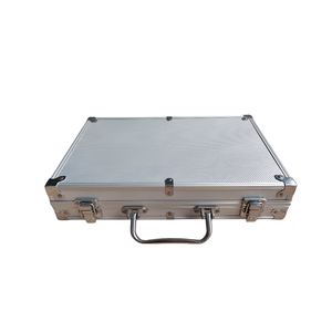 Vente en gros de jetons de poker COLILI EBM-P199 en ABS, ensemble de 200 pièces avec serrure métallique, options multicolores, option de logo personnalisé, certifié ISO9001 - Product Image 3