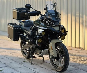Motocicleta de Aventura Usada, 800MT, 800cc, de Gasolina, Apta para Todas las Condiciones de Carretera, para Viajes de Larga Distancia - Product Image 1