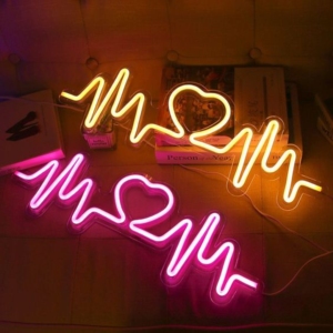 Insegna Luminosa al Neon in Acrilico Personalizzata per Hotel - Tubo LED Flessibile Premium con Design 'Let's Party Beer' Grado di Protezione IP33 - Product Image 1