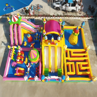 Parc gonflable intérieur commercial avec toboggan, mur d'escalade et parcours d'obstacles pour centre de divertissement pour enfants