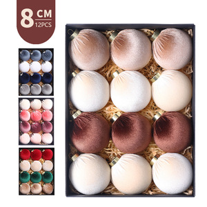 ขายส่งลูกบอลกำมะหยี่ประดับต้นคริสต์มาสขนาด 8 ซม. ชุด 12 ชิ้น ของตกแต่งวันคริสต์มาส - Product Image 1