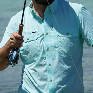 Camisa de pesca con botones, transpirable, de microfibra de poliéster, para torneos, de la marca Performance Manufacturer Performancegear. - Product Image 2
